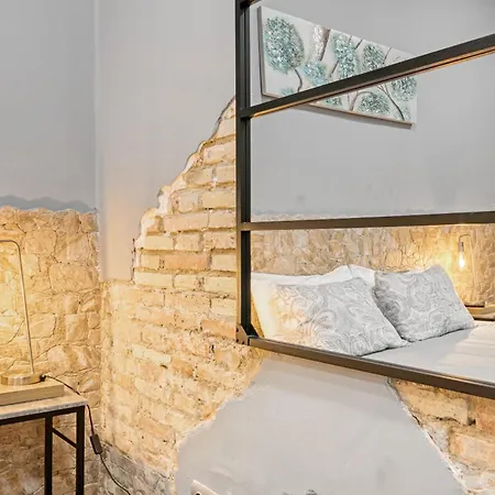 Turia Apartment *